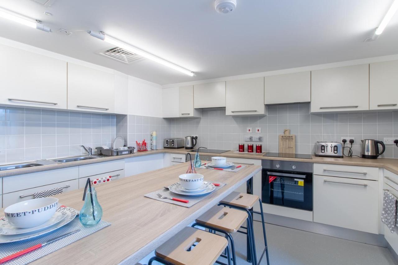 En Suite Rooms & Studios, Coventry - Sk Екстериор снимка