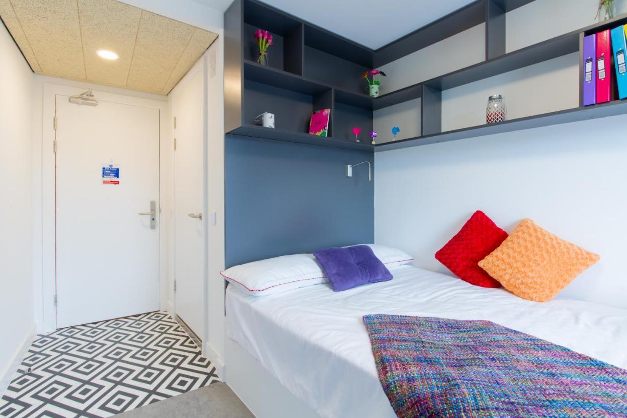 En Suite Rooms & Studios, Coventry - Sk Екстериор снимка