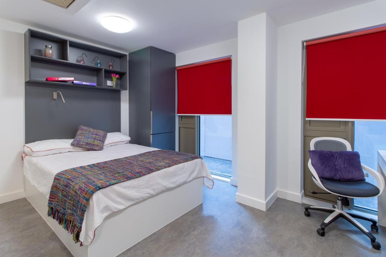 En Suite Rooms & Studios, Coventry - Sk Екстериор снимка
